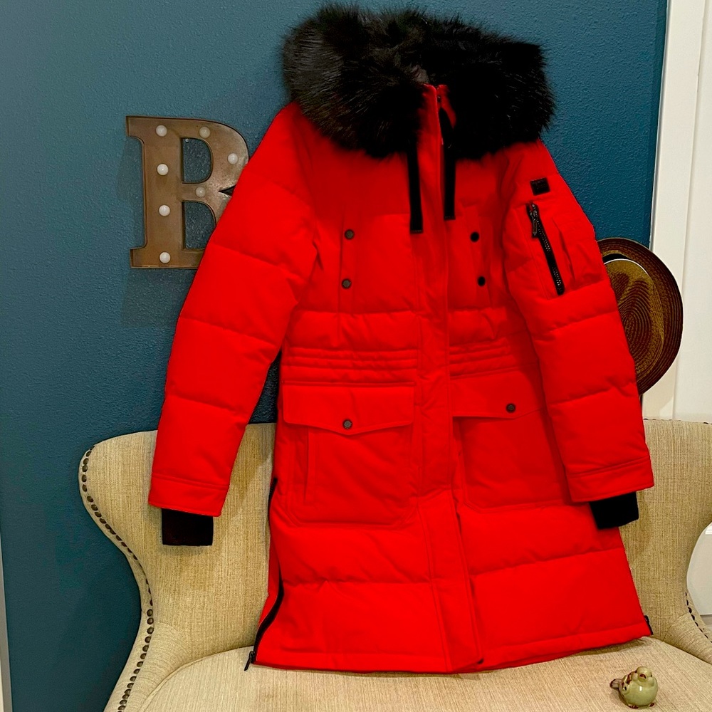 BCBGMAXAZRIA Women’s Knee-Length Fashion Red Parka